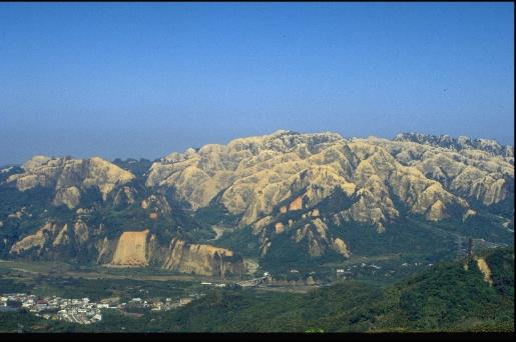 1999年921地震後南投九九峰崩塌